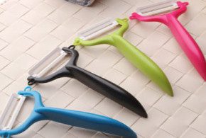 Couteau éplucheur en céramique gratuit