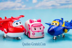 Ensemble-cadeau de produits variés à l'effigie de Super Wing