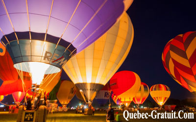 Envolée à l'International de montgolfières