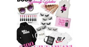 Ensemble de prix divers de 300$