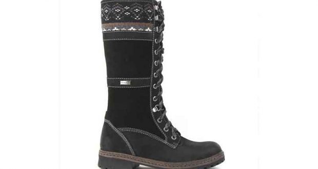 Une paire de bottes Blondo