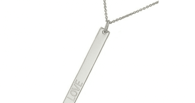 Pendentif Love en argent rhodié de la compagnie Elle