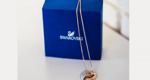 Magnifique pendant Swarovski en forme de coeur