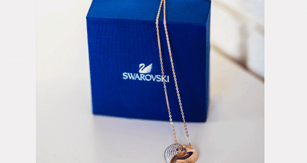 Magnifique pendant Swarovski en forme de coeur