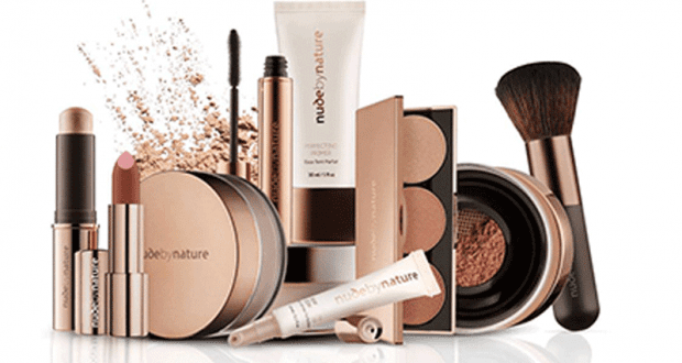 Ensemble-cadeau de produits Nude by Nature