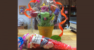 Bouquet de fleurs en chocolat et un cône de bonbons