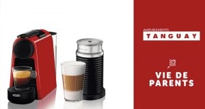 Une machine à café Nespresso + mousseur à lait