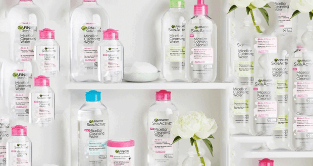 Un ensemble de produits Micellar & SkinActive