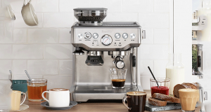 Une machine à café expresso Breville (Valeur de 800$)