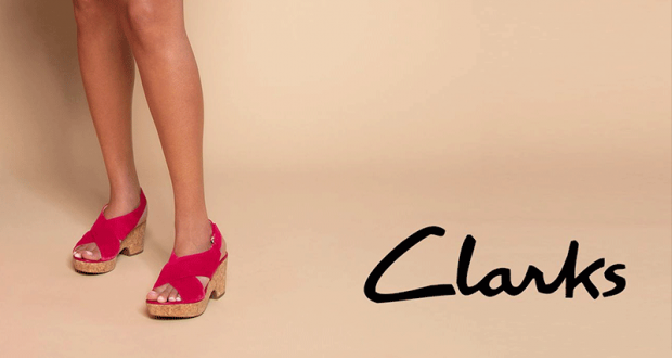 Un duo CLARKS (1 paire de sandales + 1 paire de chaussures)