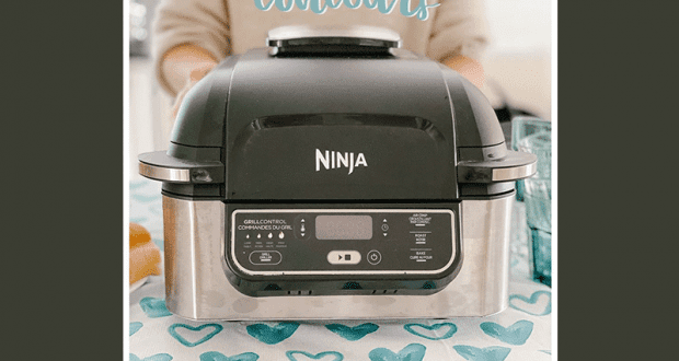 Un Grill intérieur 5 en 1 Ninja Foodi