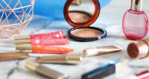 Gagnez 2 ensembles de maquillage Clarins (249 $ chacun)