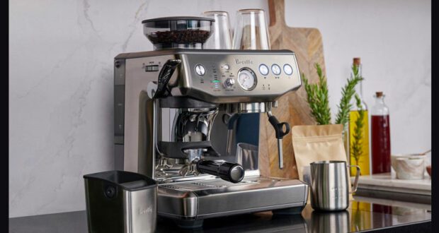 Gagnez une machine Impress Barista Express Breville (1300 $)