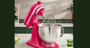 Gagnez Un batteur sur socle KitchenAid Hibiscus de 545 $